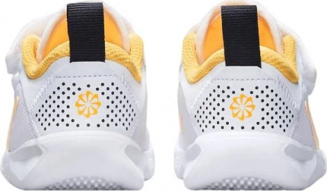 Кроссовки детские Nike OMNI MULTI-COURT (TD) белые DM9028-102