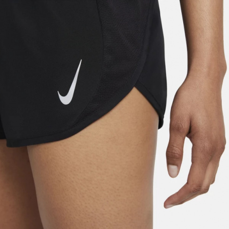 Шорти для бігу жіночі Nike W NK FAST DF TEMPO SHORT чорні DD5935-010