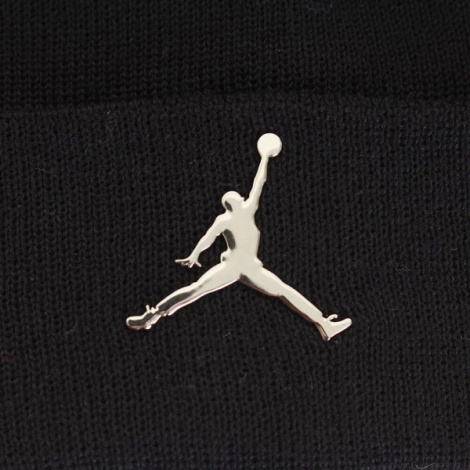 Шапка подростковая Nike JORDAN CUFFED BEANIE черная 9A0063-023