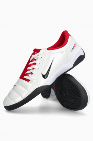 Кроссовки Nike Total 90