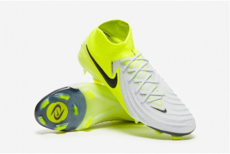 Детские футбольные бутсы Nike Phantom Luna II Elite FG Junior FJ2572-003