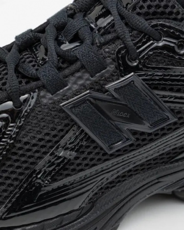Кросівки New Balance 1906R чорні M1906RZO
