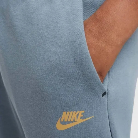 Спортивные штаны подростковые Nike SPORTSWEAR TECH FLEECE дымчато-серые HV5869-065