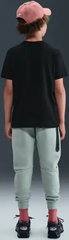 Футболка подростковая Nike AIR черная HV5191-010