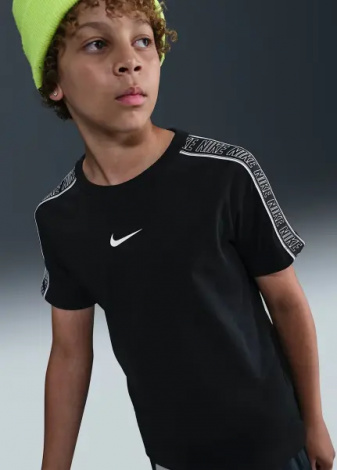 Футболка підліткова Nike SPORTSWEAR чорна HV5186-010
