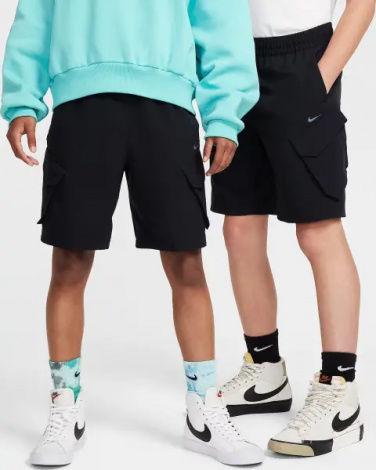 Шорти підліткові Nike SPORTSWEAR CITY UTILITY чорні FZ4903-010