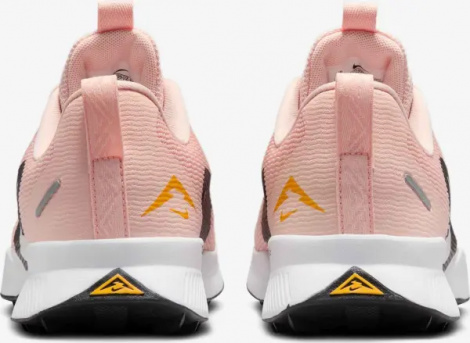 Кроссовки для трейлраннинга женские Nike JUNIPER TRAIL 3 персиково-черные FQ0902-600