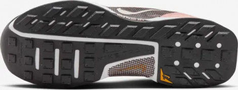 Кроссовки для трейлраннинга женские Nike JUNIPER TRAIL 3 персиково-черные FQ0902-600
