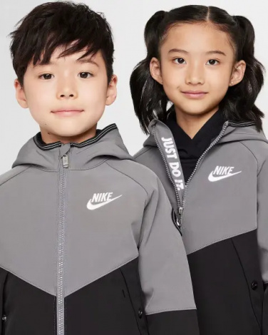 Куртка дитяча Nike FUTURA SOFTSHELL сіро-чорна 86L975-M19