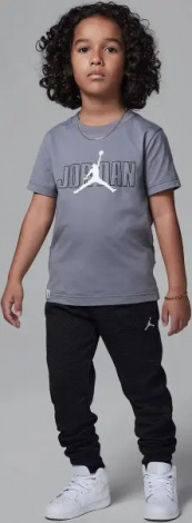 Спортивний комплект дитячий Nike JORDAN SNEAKER SCHOOL сіро-чорний 85D722-023