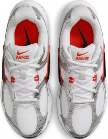 Кроссовки женские Nike V5 RNR бело-серебряно-оранжевые HQ7901-100