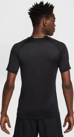 Футболка Nike PRO BREATHE SLIM-FIT чорна HJ4055-010