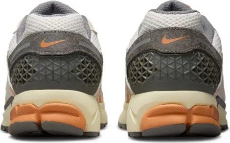 Кроссовки Nike ZOOM VOMERO 5 бежево-серо-оранжевые IB7469-030