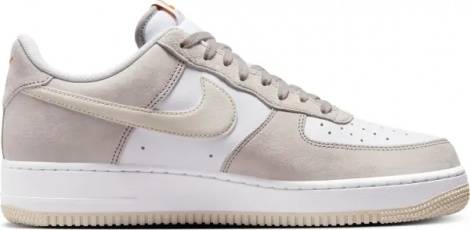 Кросівки Nike AIR FORCE 1 '07 бежево-білі IB3080-001