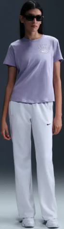 Футболка женская Nike SPORTSWEAR CLUB фиолетовая IB2447-533