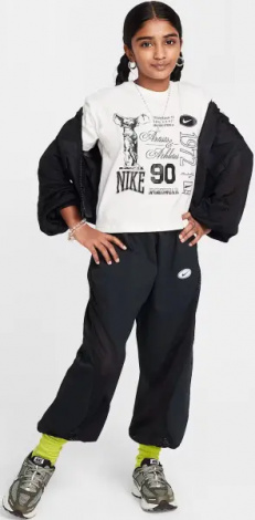 Футболка підліткова Nike SPORTSWEAR DANCE молочна HM6306-133