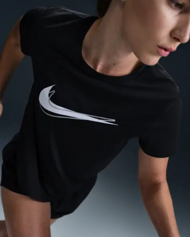 Футболка для бега женская Nike ONE SWOOSH DRI-FIT черная HJ2204-010