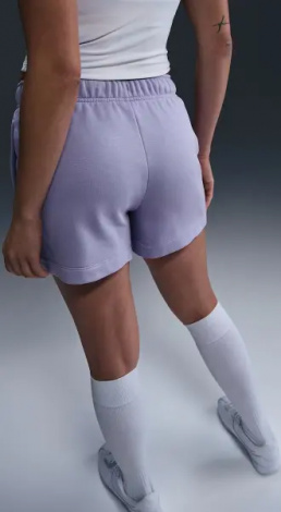 Шорты женские Nike SPORTSWEAR CLUB FLEECE MID-RISE 4" GRAPHIC фиолетовые HJ1282-533