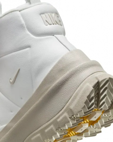 Черевики жіночі Nike BLAZER ROAM MID WINTERIZED біло-бежеві FQ9065-100