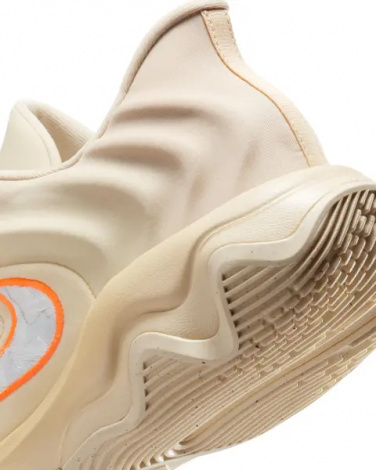 Кросівки баскетбольні Nike GIANNIS IMMORTALITY 4 бежево-помаранчеві FQ3680-200