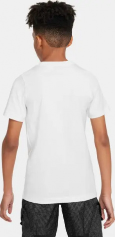 Футболка подростковая Nike SPORTSWEAR белая FN9618-100