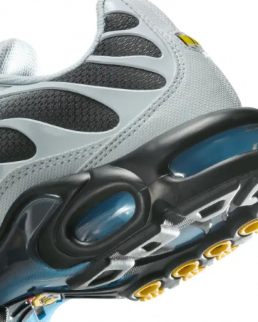 Кросівки Nike AIR MAX PLUS біло-чорно-блакитні DM0032-015