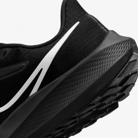 Кросівки бігові жіночі Nike AIR ZOOM PEGASUS 39 чорні DH4072-002