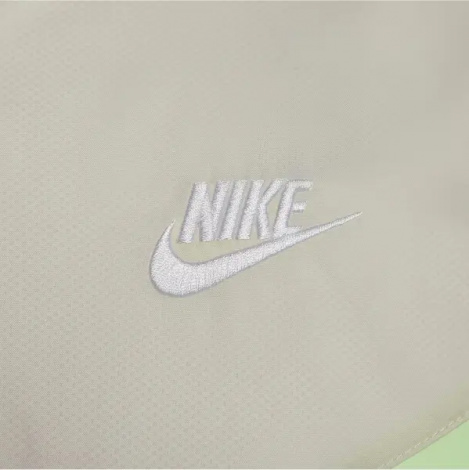 Вітровка Nike SPORTSWEAR WINDRUNNER HOODED JACKET салатово-бежево-біла DA0001-701