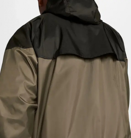 Ветровка Nike SPORTSWEAR WINDRUNNER HOODED JACKET оливковая DA0001-222