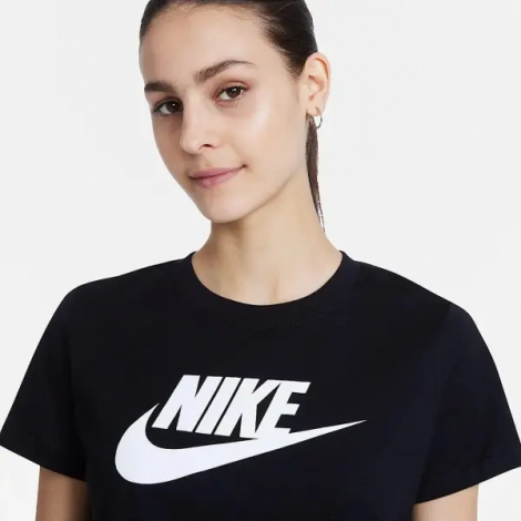 Футболка женская Nike FUTURA черная AT2783-010