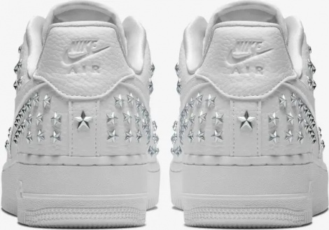Кросівки жіночі Nike AIR FORCE 1 LOW 'STAR-STUDDED' білі AR0639-100