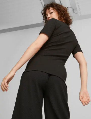 Футболка жіноча Puma HER SLIM чорна 674063-01