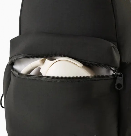 Рюкзак підлітковий Puma HER SMALL 13L чорний 091714-01