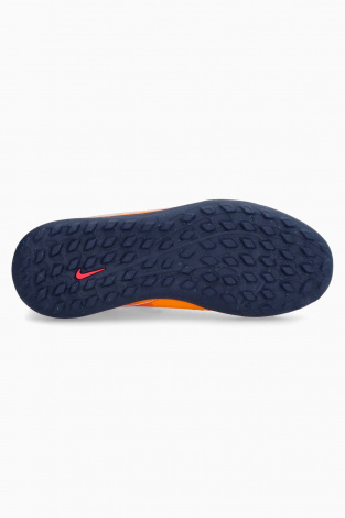 Сороконіжки Nike Phantom 6 Low Club Erling Haaland TF Junior - апельсин