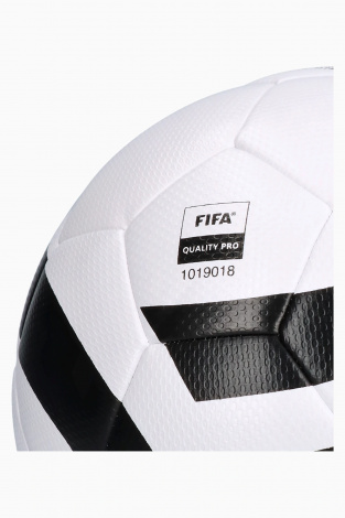 Футбольний м'яч Nike Legacy Elite Team