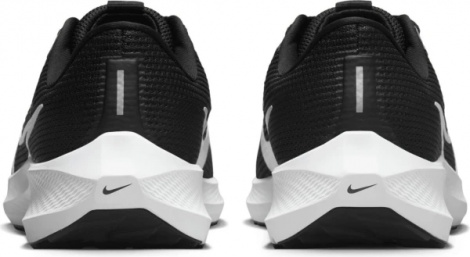 Кросівки бігові Nike AIR ZOOM PEGASUS 40 WIDE чорні DV7480-001