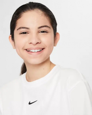 Футболка підліткова Nike SPORTSWEAR ESSENTIAL біла FZ5559-100
