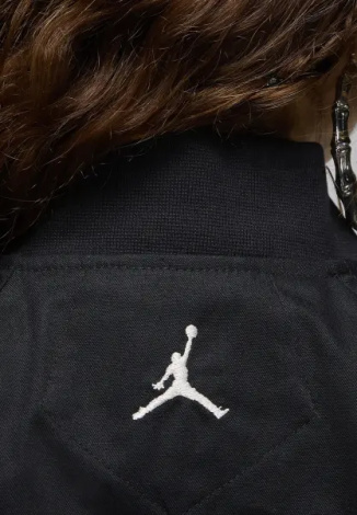 Куртка жіноча Nike AIR JORDAN VARSITY JACKET чорна FN5786-010