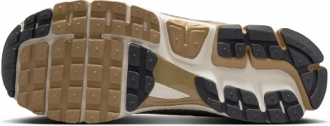 Кросівки Nike ZOOM VOMERO 5 біло-срібно-золоті FJ4151-006