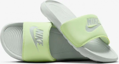 Шлепанцы женские Nike VICTORI ONE салатово-мятные CN9677-010