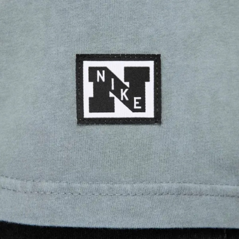 Футболка Nike GYM CULTURE серая HJ3626-084