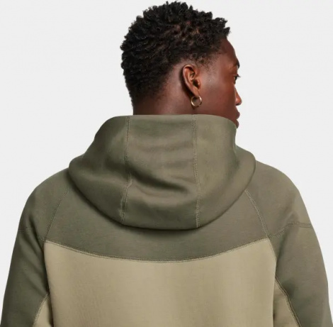Спортивный костюм Nike SPORTSWEAR TECH FLEECE бежево-оливковый FB7921-276__FB8002-276