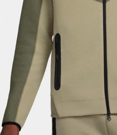 Спортивный костюм Nike SPORTSWEAR TECH FLEECE бежево-оливковый FB7921-276__FB8002-276