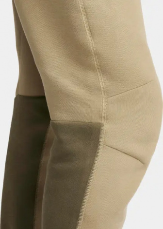Спортивный костюм Nike SPORTSWEAR TECH FLEECE бежево-оливковый FB7921-276__FB8002-276