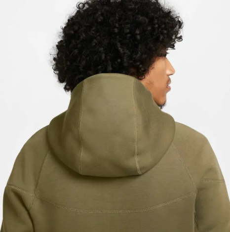 Спортивный костюм Nike SPORTSWEAR TECH FLEECE оливковый FB7921-222__FB8002-222