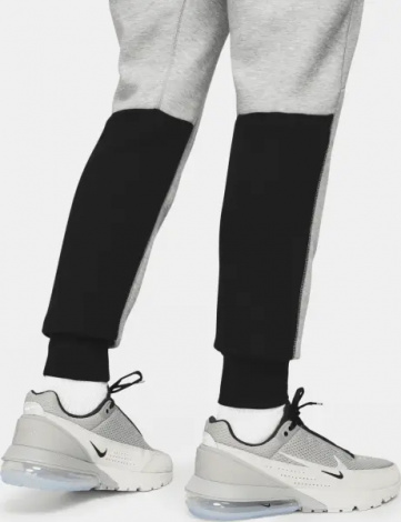 Спортивный костюм Nike SPORTSWEAR TECH FLEECE серо-черный FB7921-064__FB8002-064