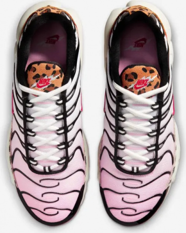 Кросівки жіночі Nike AIR MAX PLUS різнокольорові DZ4842-600
