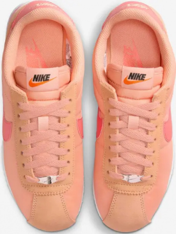 Кросівки жіночі Nike CORTEZ TEXTILE оранжево-коралові DZ2795-800