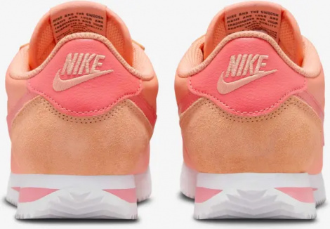 Кросівки жіночі Nike CORTEZ TEXTILE оранжево-коралові DZ2795-800