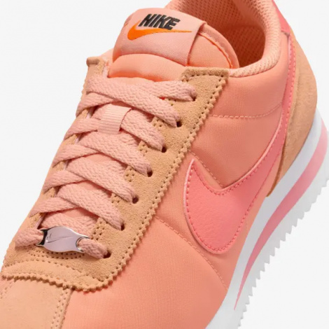 Кросівки жіночі Nike CORTEZ TEXTILE оранжево-коралові DZ2795-800